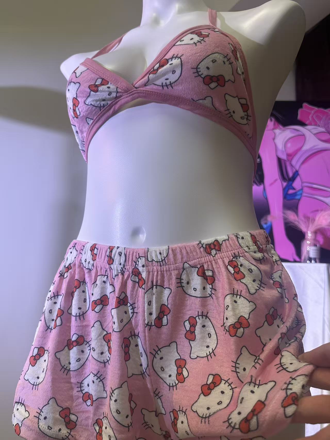 Hello Kitty Comfortable Set