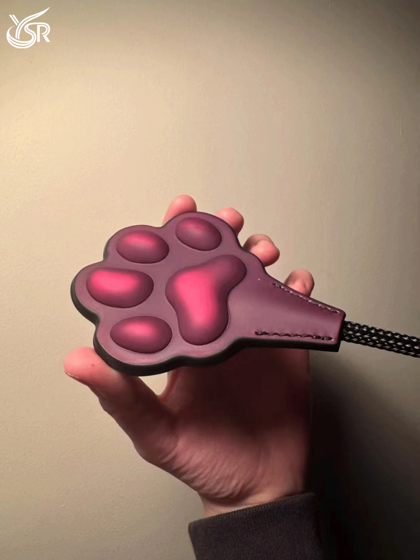 YSR A cat paw swatter made of leather material that changes color according to temperature, used as a sexual accessory for couples, SM adult sex toy